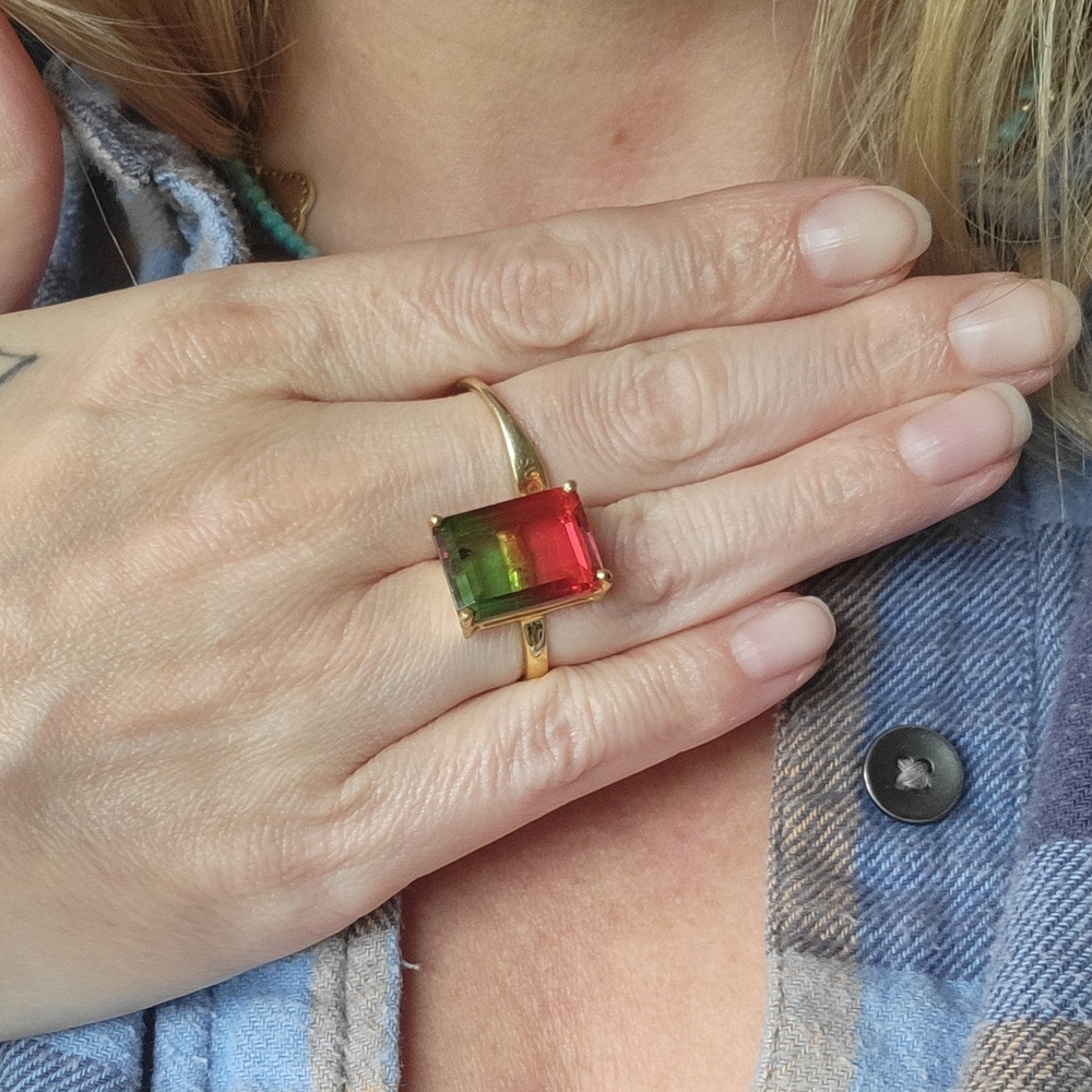WEEKEND SALE - Elegant Gold Ring with Red and Green Stone